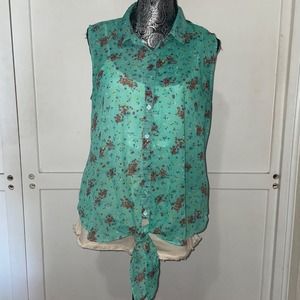 Xhilaration Floral Blouse Sleeveless Button Up Heart Cutouts‎ XL/TG semi sheer